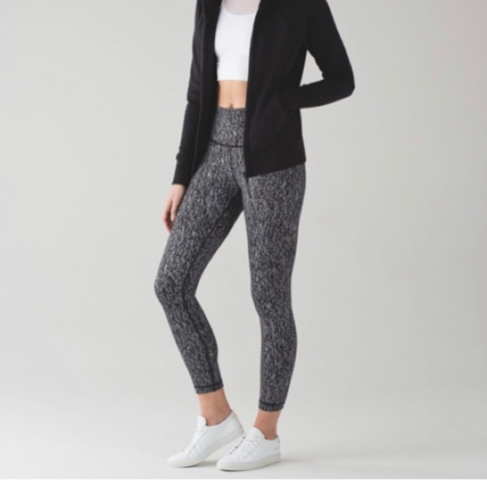 Lululemon High Times Pant Luon Suited Jacquard Black White Size 2